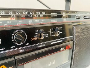 Radiomagnetofon Sanyo MW 166L, rok 1988 - 12