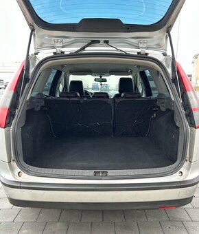 Ford focus 1.6 tdci - 12