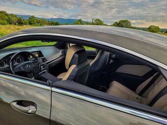 Mercedes Benz E coupe 350 CDI AMG - hnědá kůže - 12