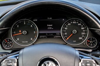 Volkswagen Touareg II 3.0 V6 Premium 4XMOTION /SPLATKY - 12