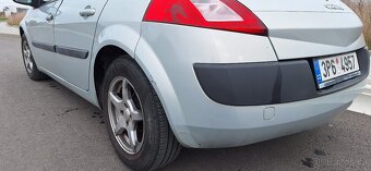 Renault Megane 2 1.6 83 kW - 12