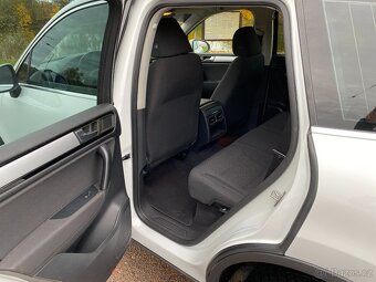 VW Touareg, 3.0.TDI, 150KW - koupeno v ČR, pěkný stav - 12