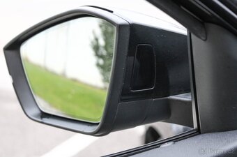 Škoda Octavia Combi 2.0 TDI RS DSG - 12