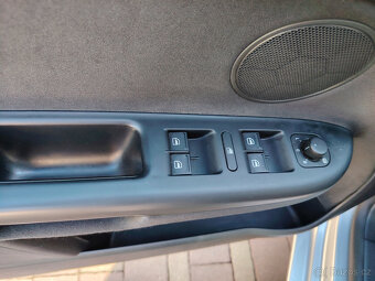 Volkswagen Golf Plus 2.0 Tdi Koupeno v čR 1. Majitel - 12