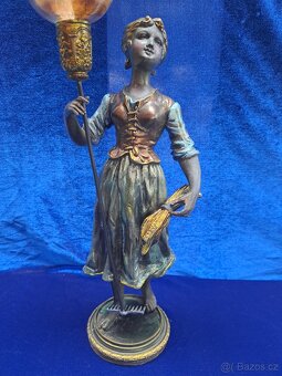Petrolejová lampa, figurální - 12