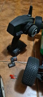 Buggy Team Durango 1/8 elektro + nitro - 12