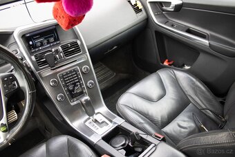 Volvo XC60 T-6 AWD R-Design Geartronic 224kW - 12