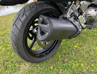 Prodám KAWASAKI VERSYS 1000 - 12