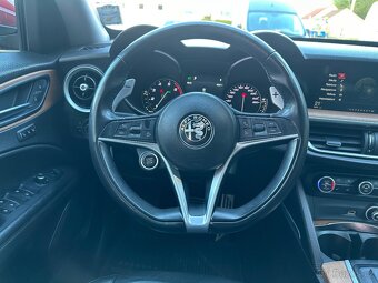 Alfa Romeo Stelvio 2.0T SUPER Q4 206kW - 12