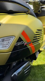 Vespa GTS 125 - 12