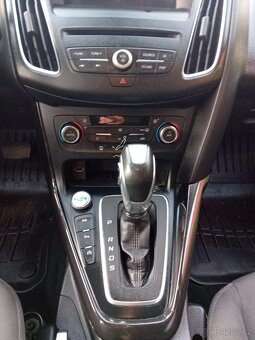 FORD MONDEO 1.5i 16V KOMBI TITANIUM 1016 ČR - 12