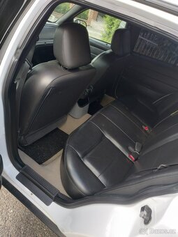 Ford Crown Victoria Police Interceptor - 12