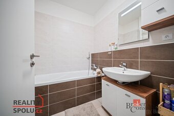 Prodej, byty/2+kk, 54 m2, Antonína Petrofa 2113/10, 50009 Hr - 12