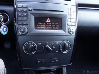 Mercedes-Benz Třídy A, 160 1,5i benzin - 12