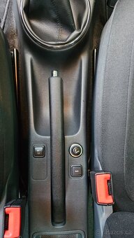 Škoda Fabia 2 kombi 1,2 Fresh - 12
