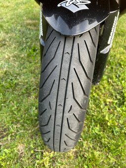 Suzuki GSXR 750 - 12