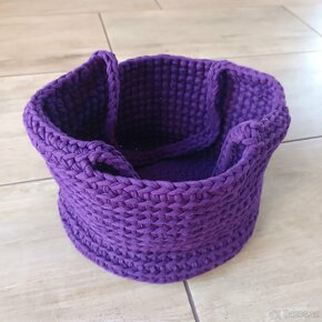 NOVÁ: Kabelka Tote Bag, crossbody, na rameno. Fialová nošená - 12