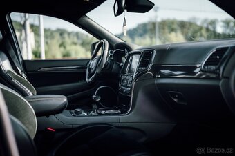 JEEP GRAN CHEROKEE 6.4 V8 HEMI - 12