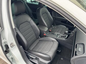 VW Golf 7 Variant 1.4 TGI 81kW DSG Isofix ERGO Park. senz. - 12