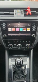 Škoda Octavia 3  1.6TDI 85kw 2018  BEZ AD BLUE - 12