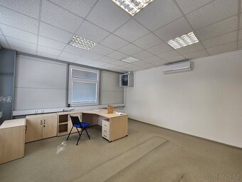 Pronájem haly se zázemím a kancelářemi 562 m2– Kralupy nad V - 12