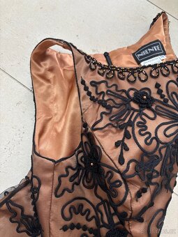 Dámské plesové šaty vel.38, zn. NIENTE - 12