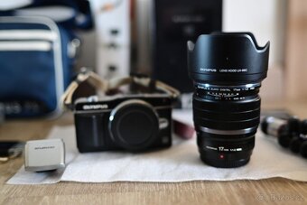 📸 M.Zuiko 17mm f/1.2 PRO (Full Box) + Olympus E-PM2 + přísl - 12