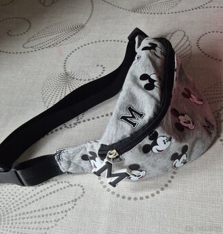 BENETTON péřový kabát vel. 140 - 12