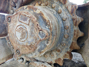 JCB JS200LC - podvozek - 12