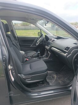 Subaru Forester 2.0 D 108 kw  4x4  exkluziv .117 tis km - 12