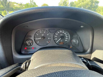 Opel Astra 1.4 16V AC HATCHBACK - 12