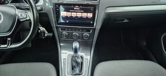 Volkswagen Golf VII e-Golf 1.majitel servisní kniha. DPH - 12