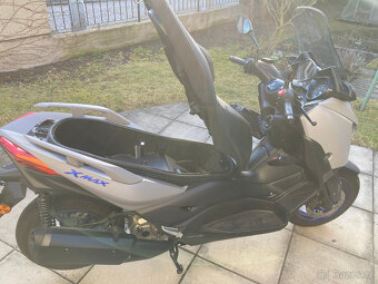 Yamaha XMAX 300 - 12