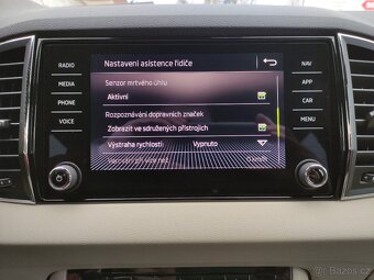 Škoda Karoq TSi DSG STYLE FullLED KAMERA TAŽNÉ - 12
