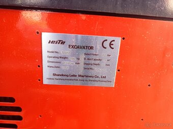 Pásový bagr 3,5 tuny. - 12