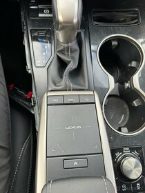 Lexus RX 300. 4x4 aut limited edition 2022 - 12