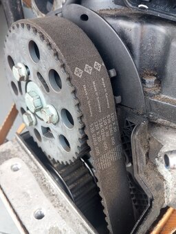 VW polo 1.9 TDI 74 kw - 12