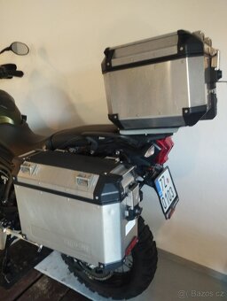 Triumph Tiger 800 xca - 12