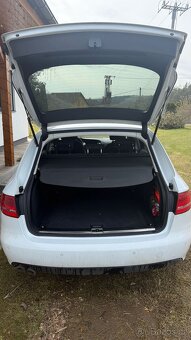 Audi A4, 2,0 TDI 125kW, serviska - 12