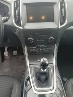 Ford S-MAX ♛ 1.5i -ECOBOOST- 118 kW (-7-míst-) - 12