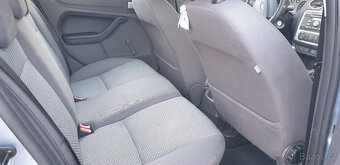 Ford Focus 1.6TDCI/80kW-kombi,r.v.11/05 model2006,v ČR-2.maj - 12