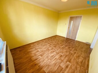 Prodej bytu 3+1 (64 m2) se zahrádkou, balkonem, garáží a skl - 12