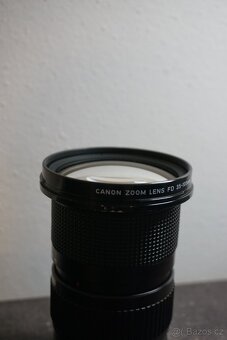 Analogový fotoaparát Canon AV-1 + 2 objektivy Canon FD - 12