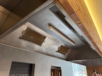 Prodej restauračního a gastro zařízení z hotelové restaurace - 12