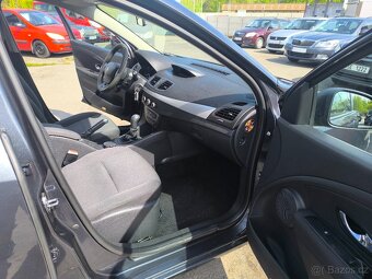 Renault Fluence 1.6i 81kW Berline,Temp,Klima,ALU,ČR - 12