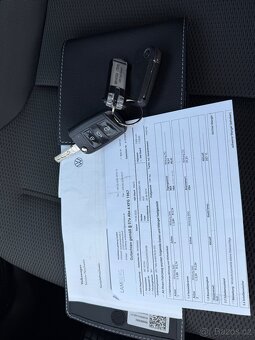 VW Golf 7 kombi 1,6Tdi 85kW r.v.2019 serviska 1.majitel - 12