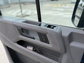 Prodám Volkswagen Crafter 2.0 Tdi,130 Kw,9-Místné,Webasto - 12