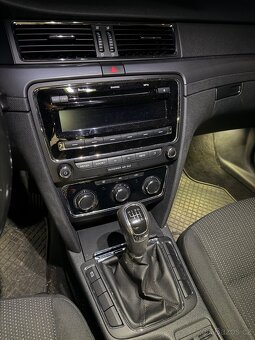 Škoda Superb combi 1.4tsi 92kw - 12