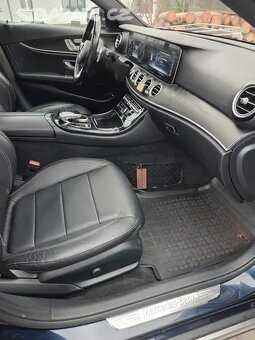 MB E 220d 4Matic,AllTerrain,Tažné,Webasto,Kamera - 12