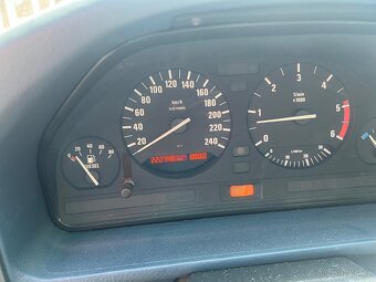 BMW E34 525tds - 12